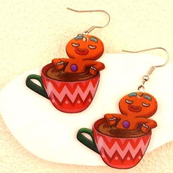 Hand Crafted Festive dangle earrings - Picture 1 of 4
